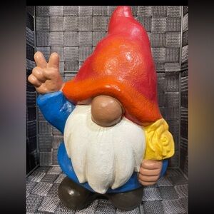 NWT 10” Brand Club Peace Gnome Indoor/ Outdoor Meditating Red White Blue